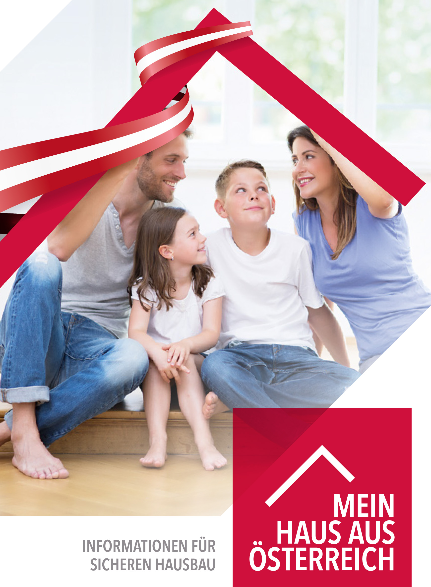 Familie sitzt gemeinsam unter einem Dach